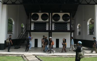 Menyimak Lorong-lorong Kolonial Berkisah